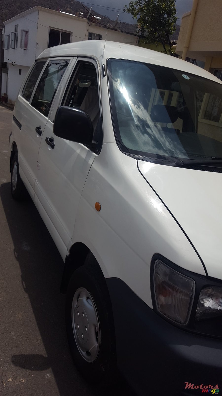 2004' Toyota Town Ace photo #3