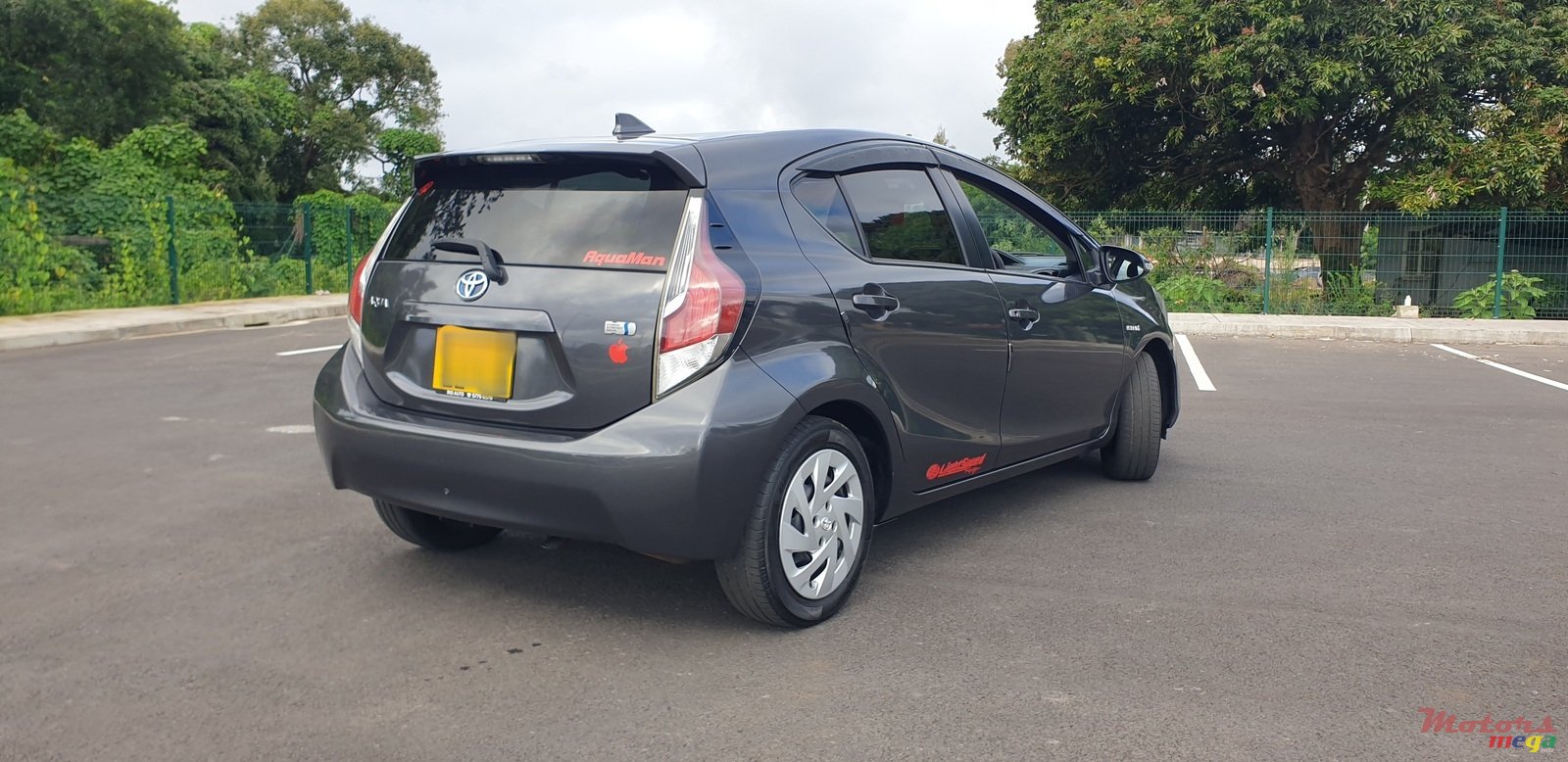 2016' Toyota Aqua Xcross photo #4