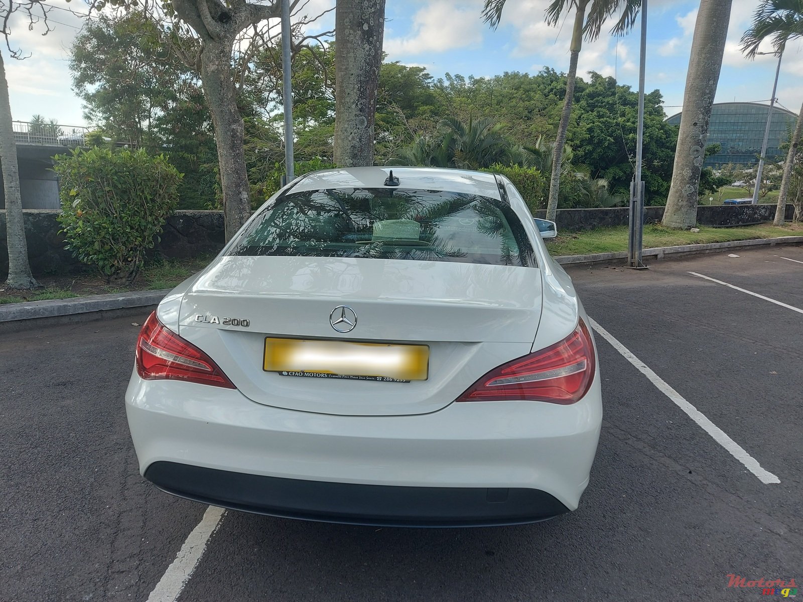 2017' Mercedes-Benz CLA 200 photo #3