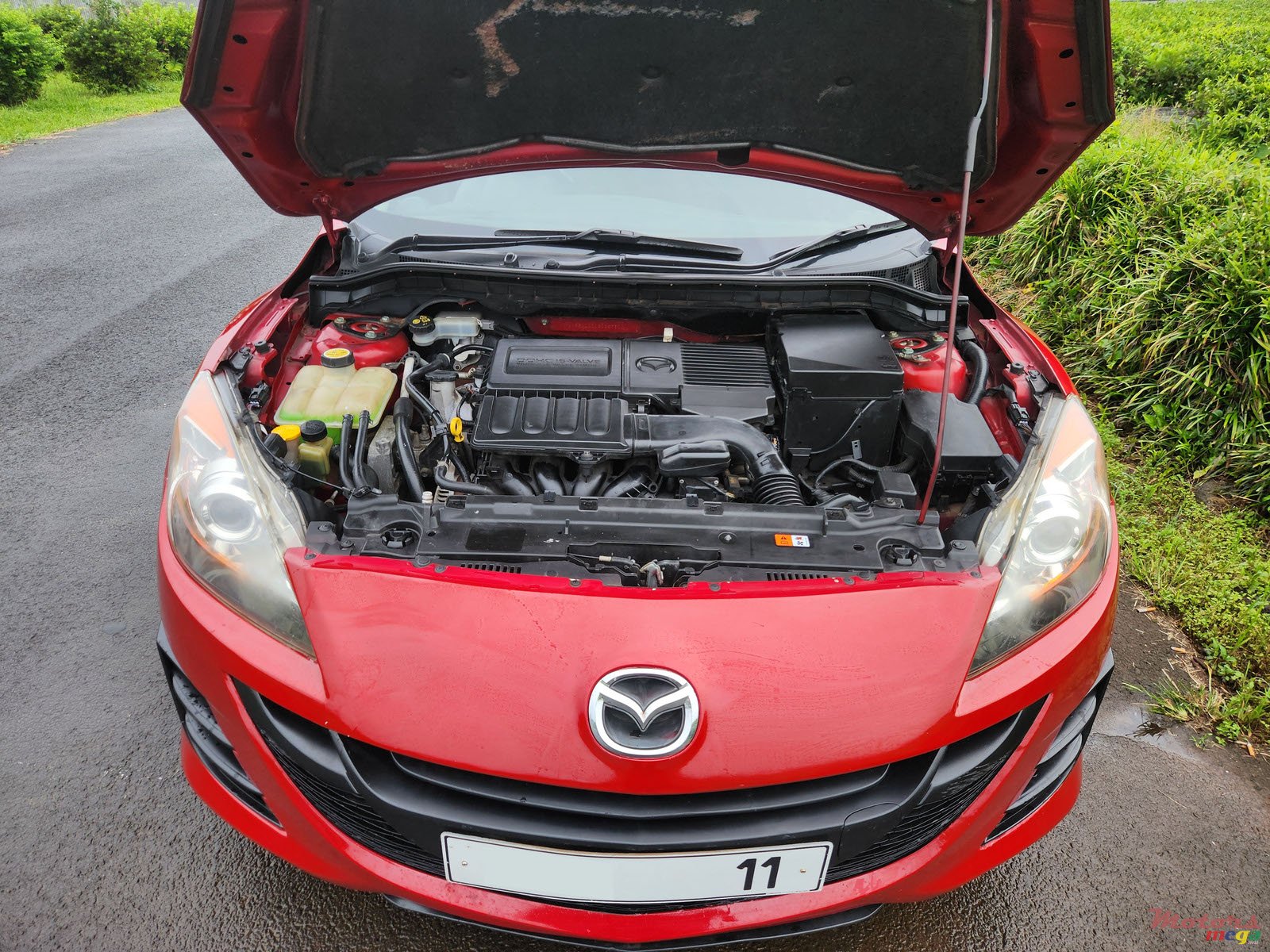 2011' Mazda 3 photo #4