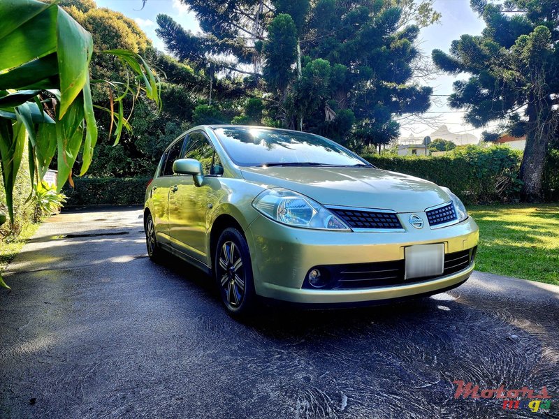 2005' Nissan Tiida Hatchback. photo #5