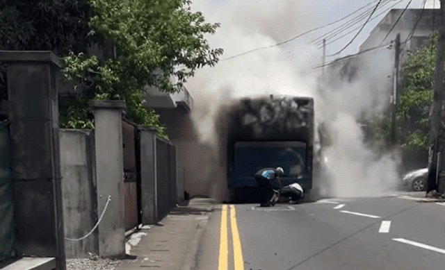 Incendie d’un autobus YuTong à Chemin Grenier : la flotte entière d’autobus de la CNT passée au crible