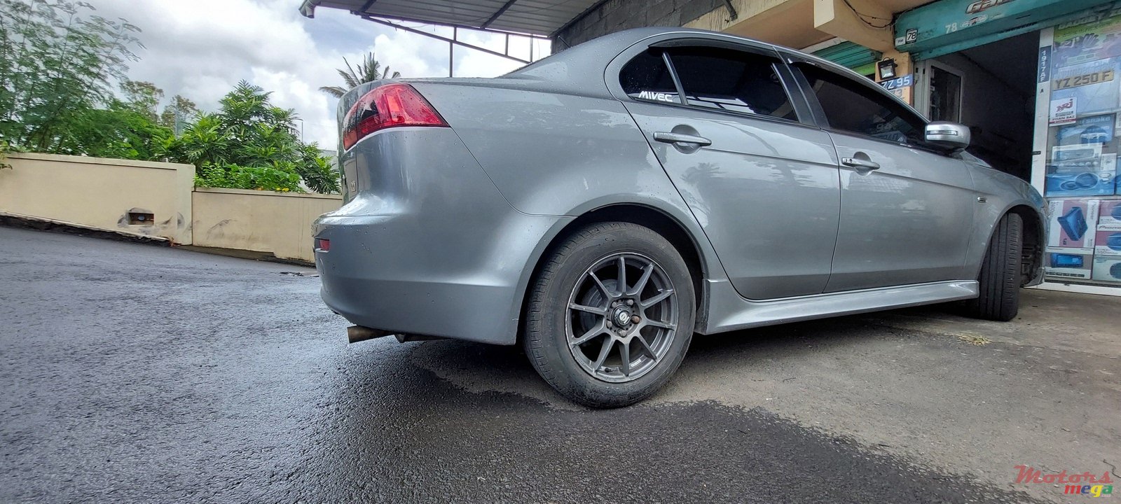 2016' Mitsubishi Lancer Ex photo #6