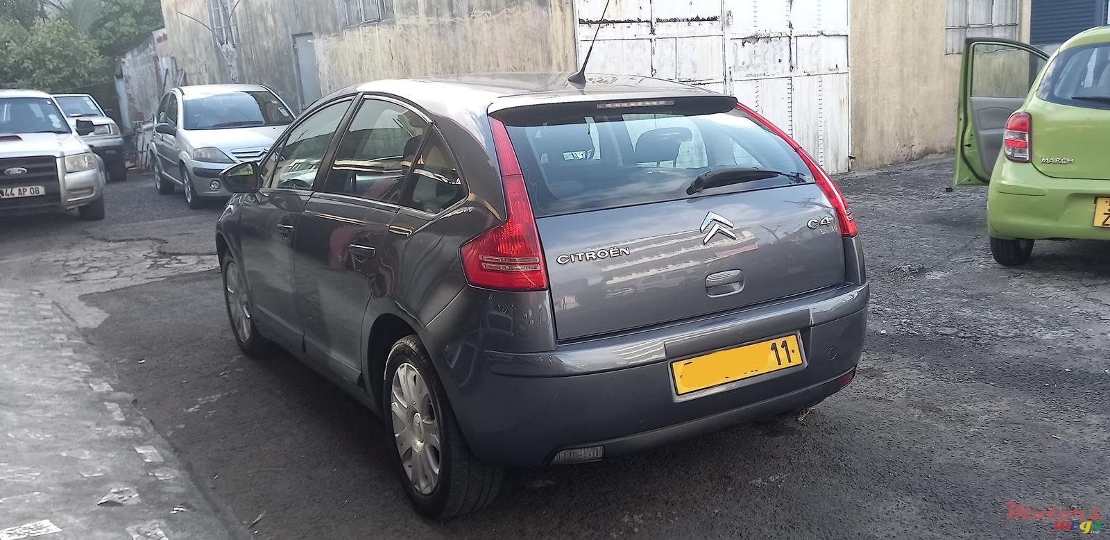 2011' Citroen C4 photo #4