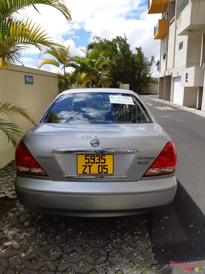 2007' Nissan Sunny photo #2