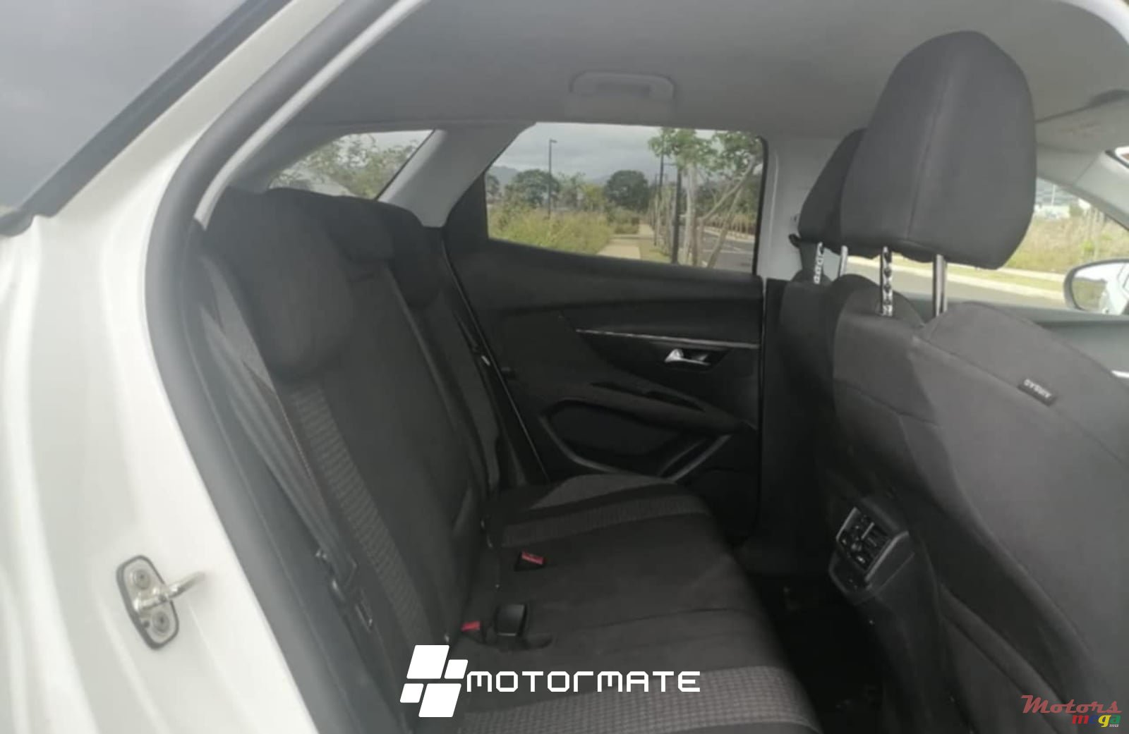 2019' Peugeot 3008 photo #4