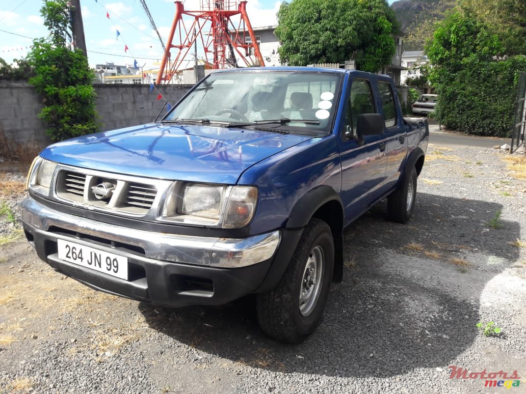1999' Nissan Navara photo #4