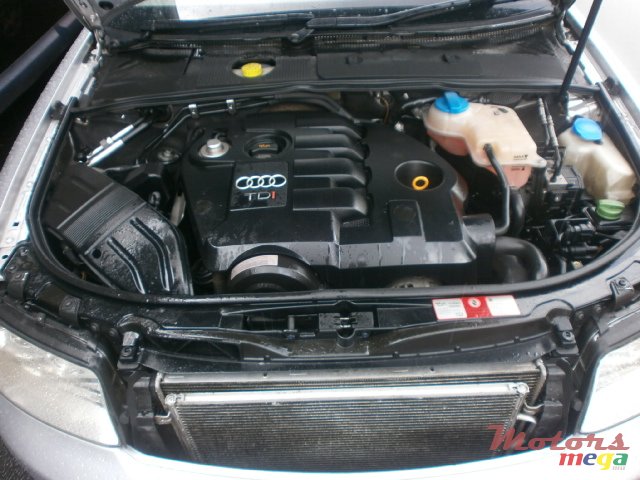 2010' Audi A4 photo #6
