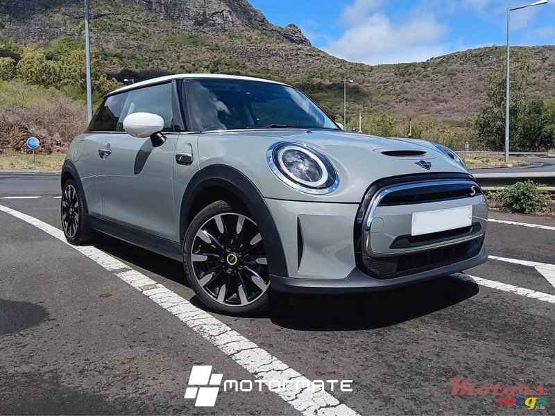 2022' MINI Cooper S photo #1