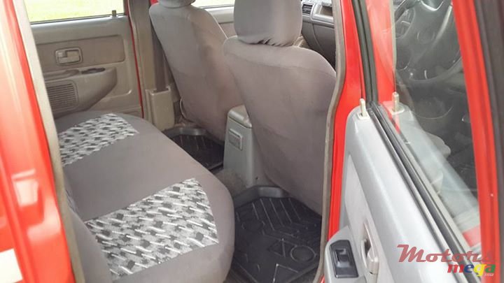 2000' Isuzu LS (JAPAN) photo #5