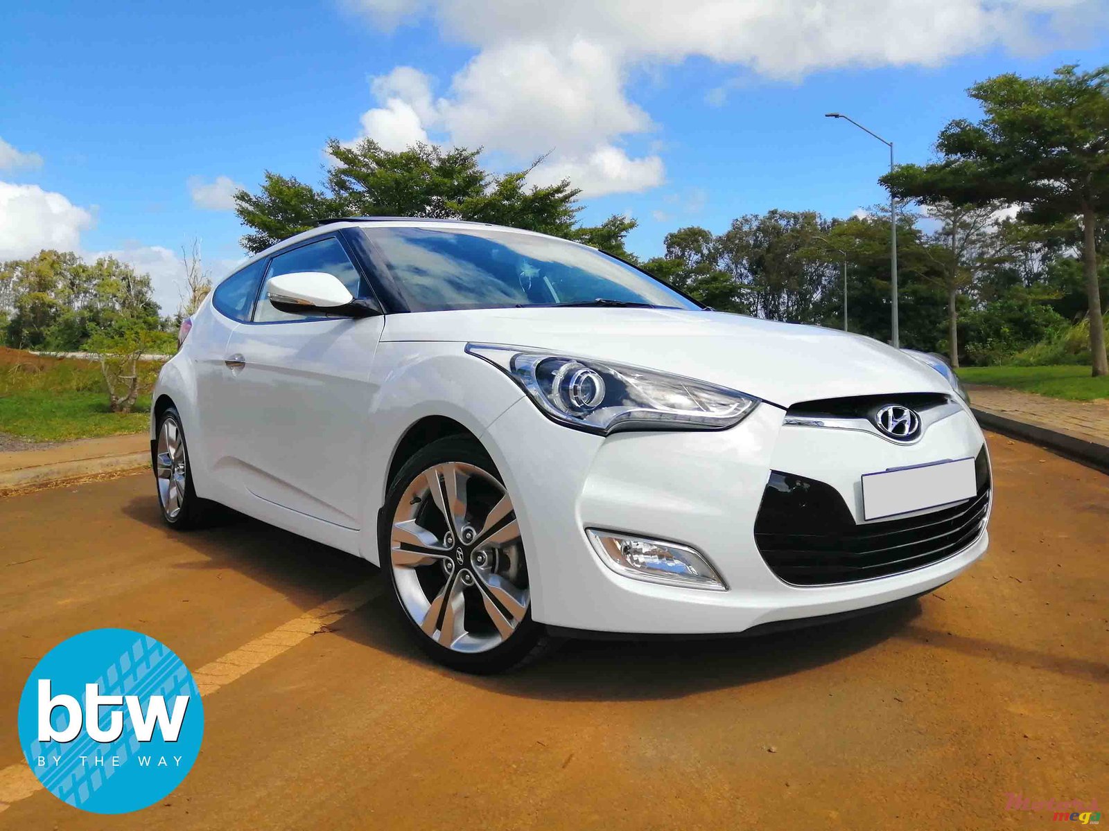 2017' Hyundai Veloster photo #1