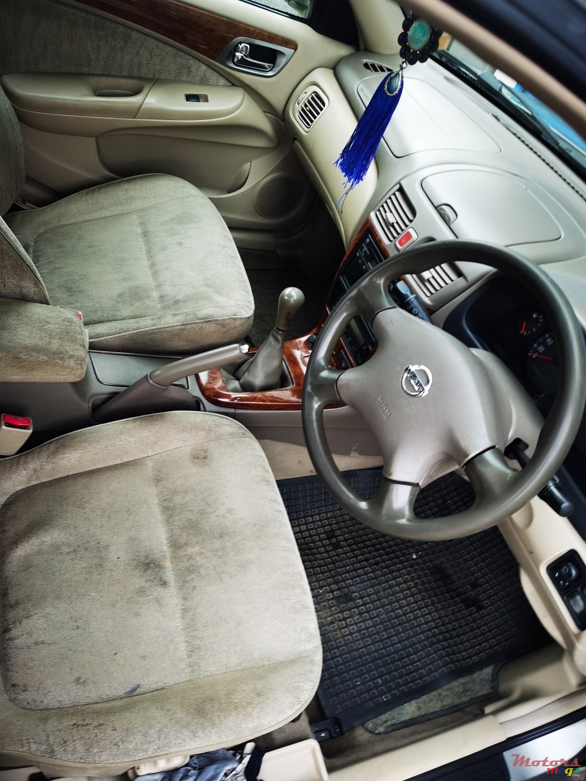 2005' Nissan Bluebird photo #1