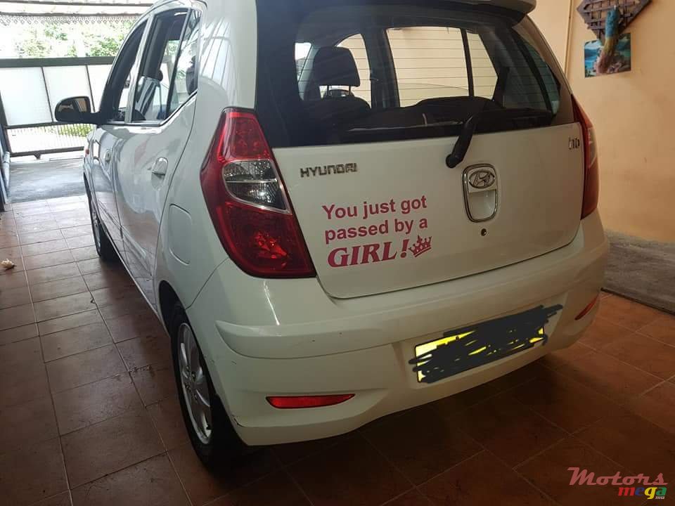 2012' Hyundai i10 photo #1