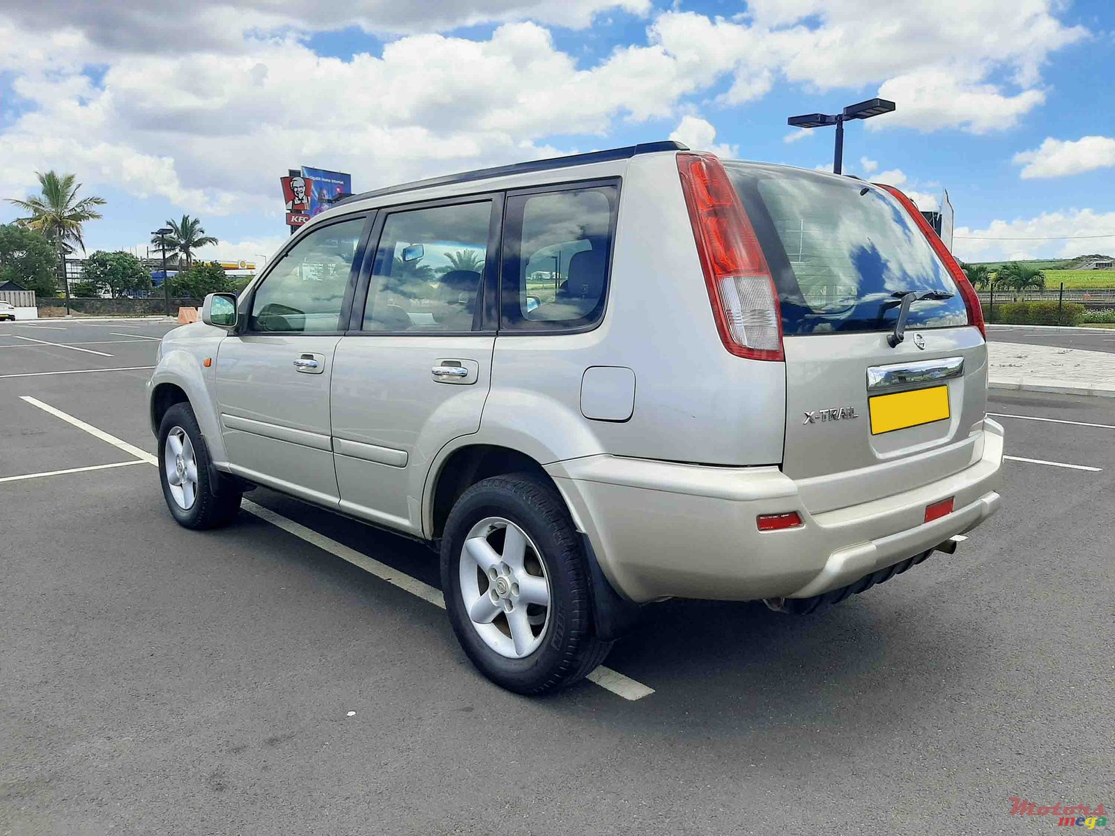 2002' Nissan X-Trail photo #2