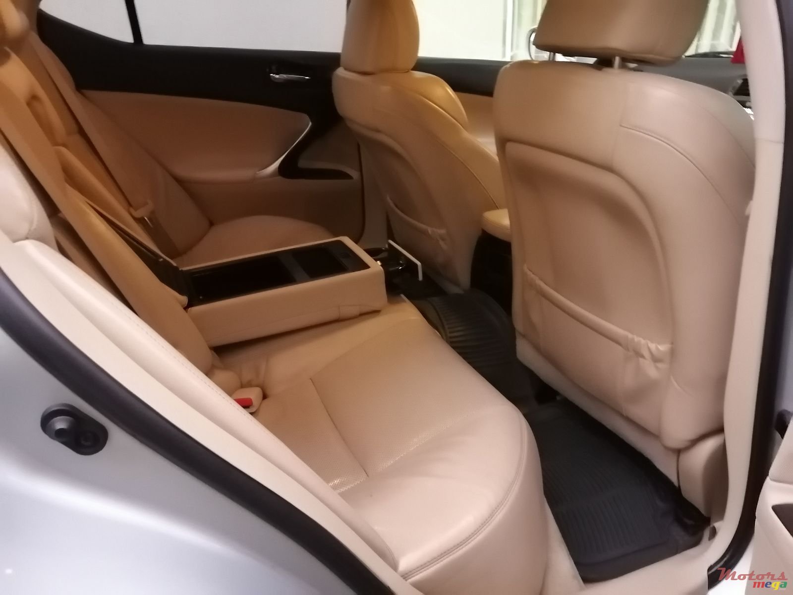 2008' Lexus IS photo #5