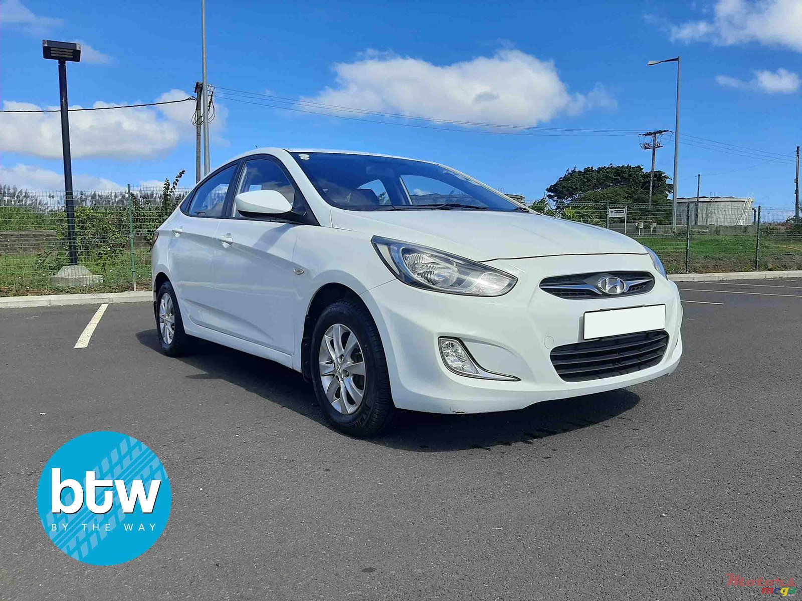 2014' Hyundai Accent photo #1