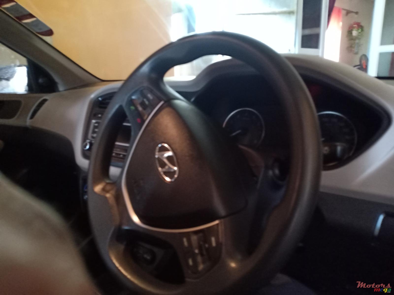 2015' Hyundai i20 photo #5