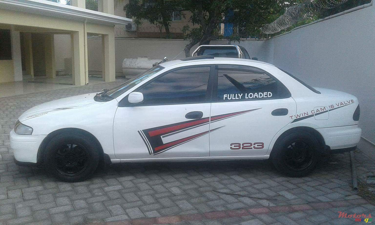 1998' Mazda 323 photo #2