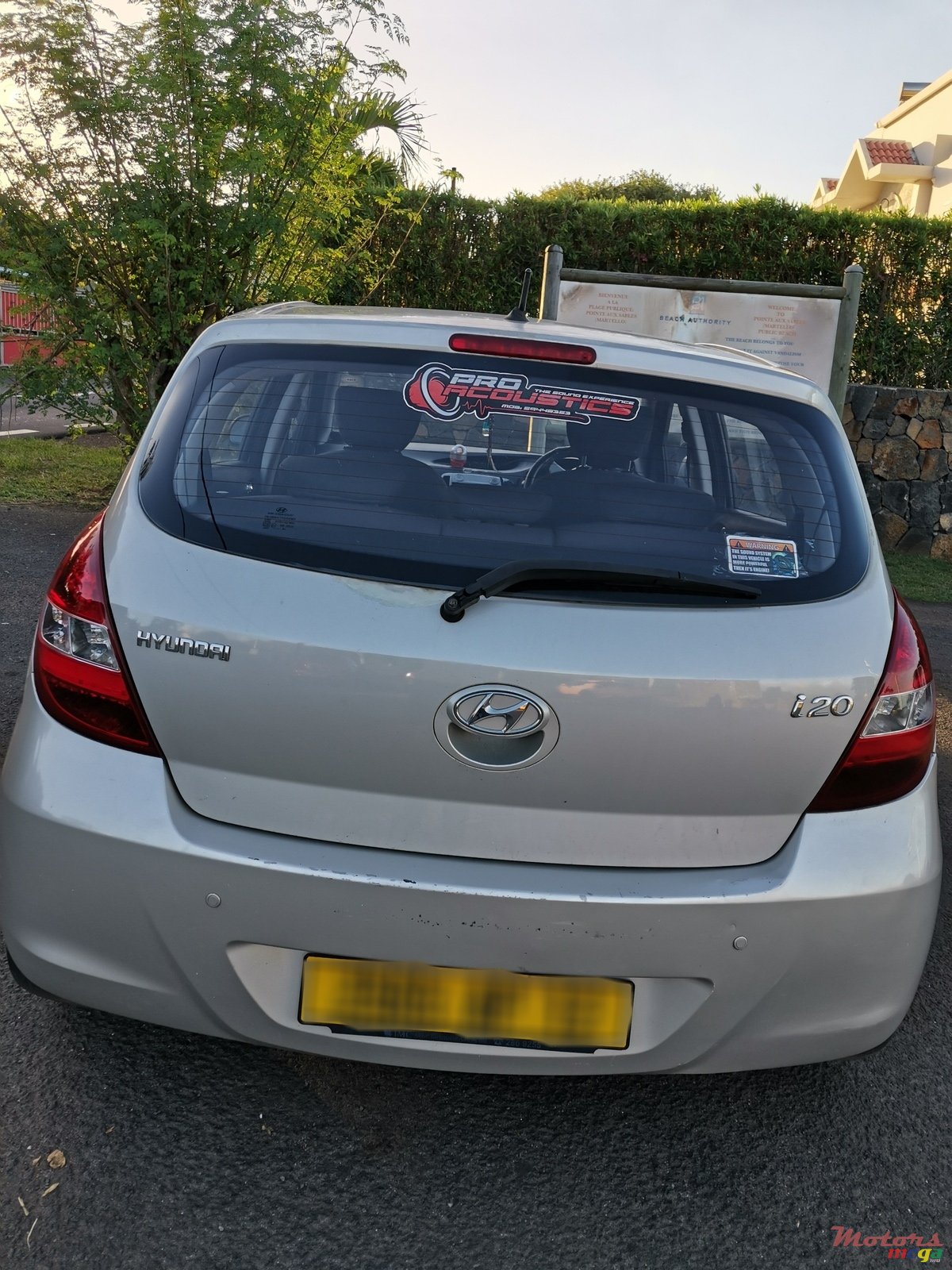 2012' Hyundai i20 photo #2