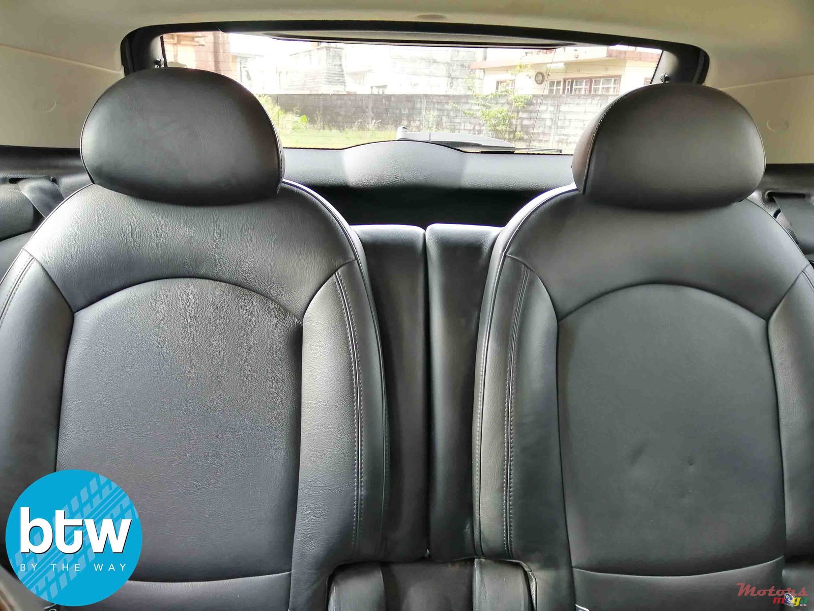 2013' MINI Paceman photo #3