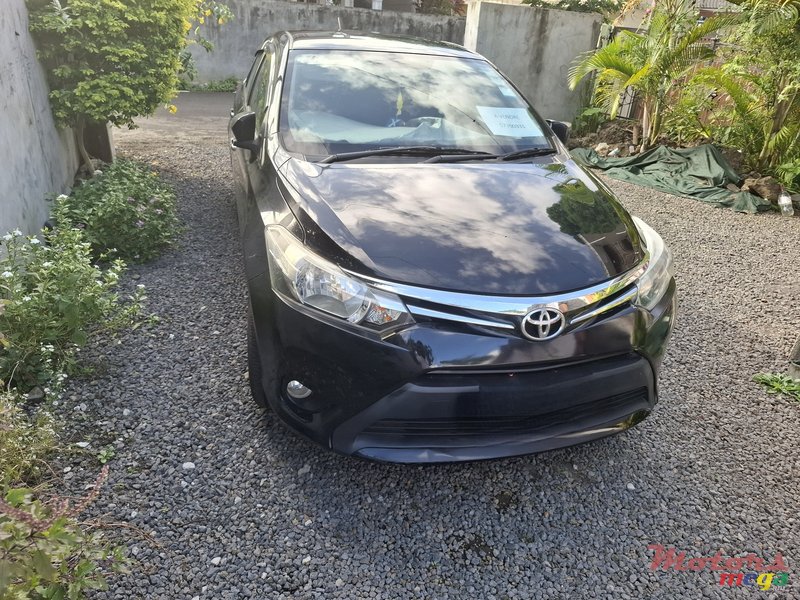 2016' Toyota Yaris None photo #2