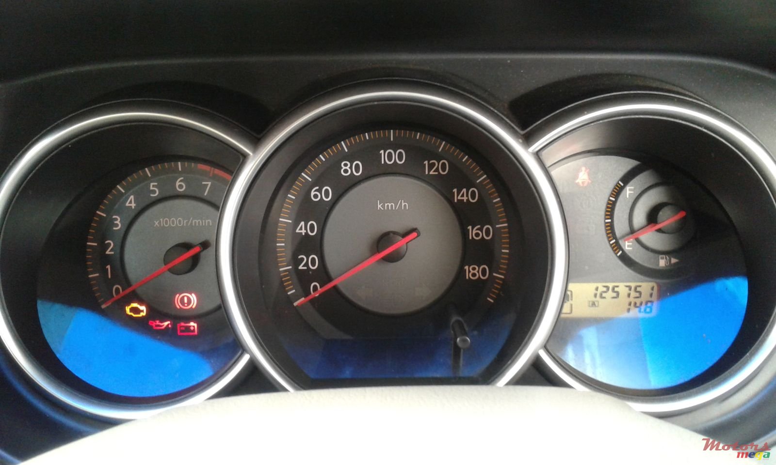 2005' Nissan Tida latio photo #7