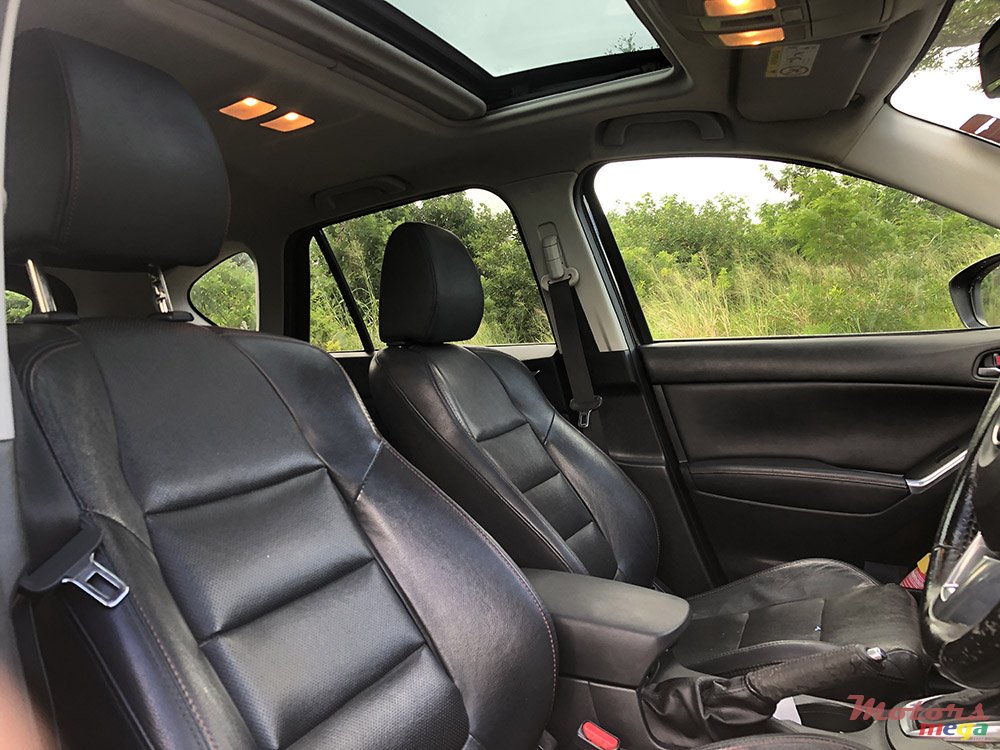 2014' Mazda CX-5 photo #6