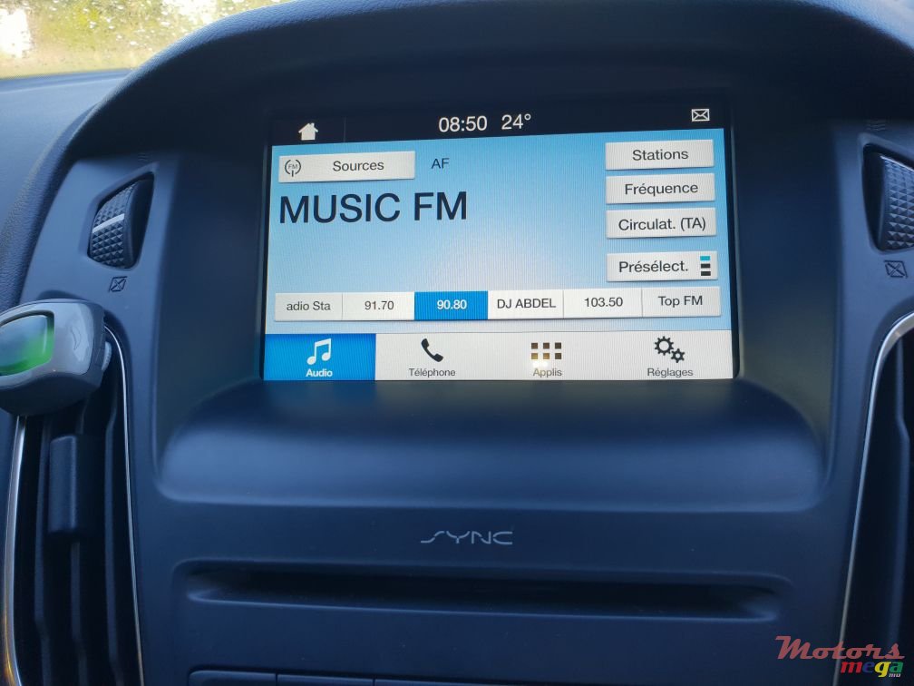 2017' Ford Focus Titanium photo #4