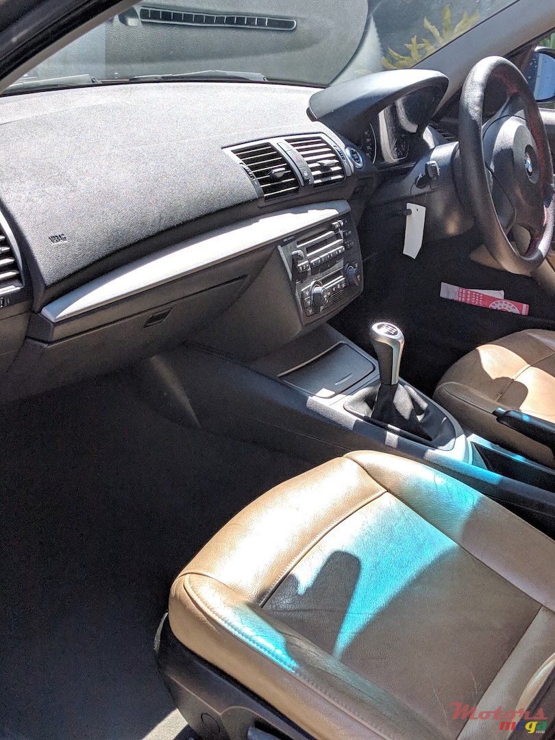 2007' BMW 1 Series photo #1