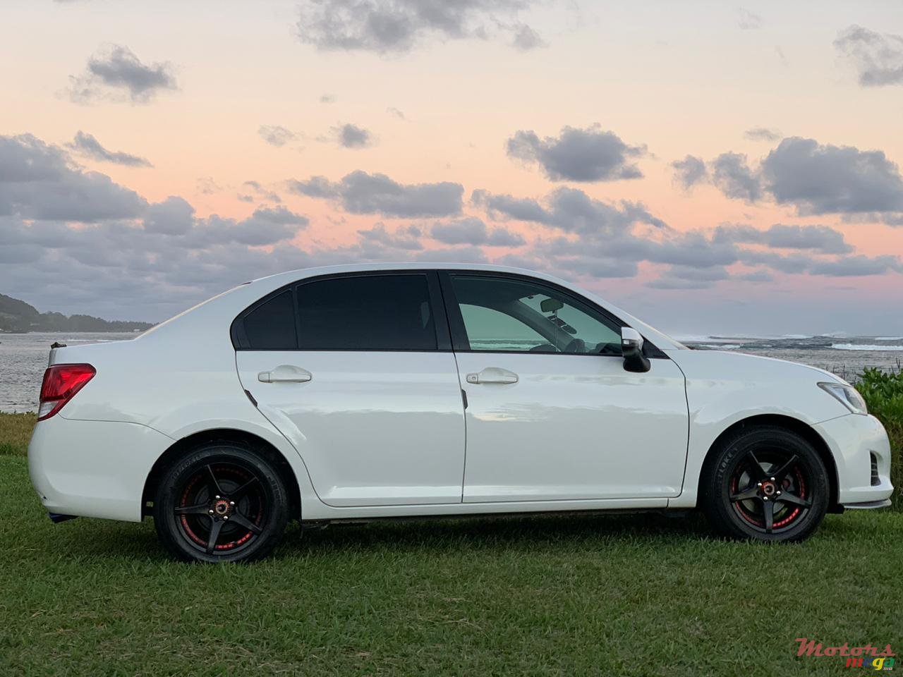 2014' Toyota Axio photo #2