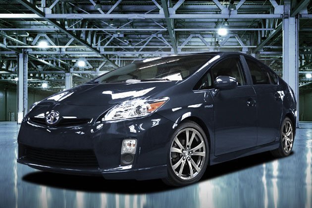 Toyota announces Plus Performance Package for Prius hybrid