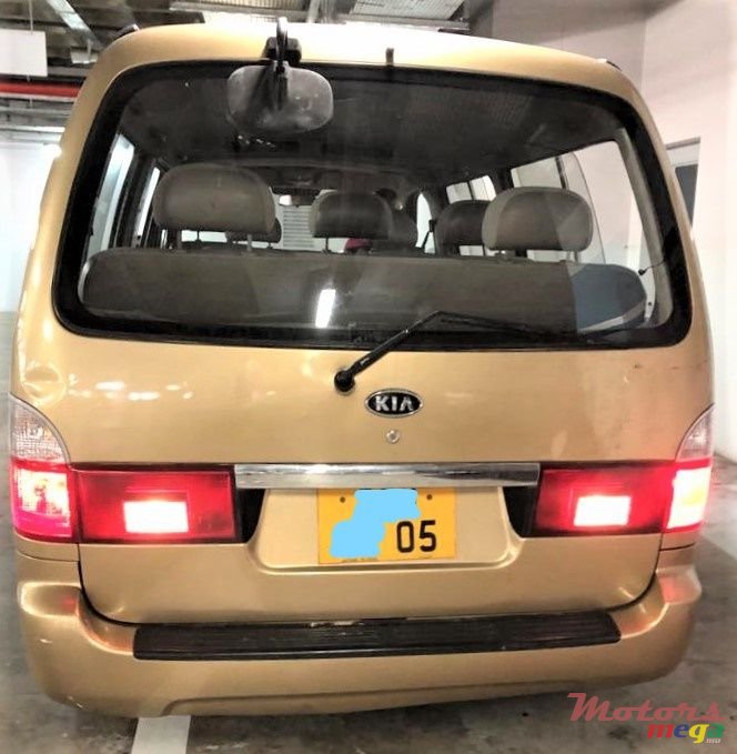2005' Kia Pregio photo #2