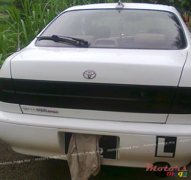 1992' Toyota photo #3