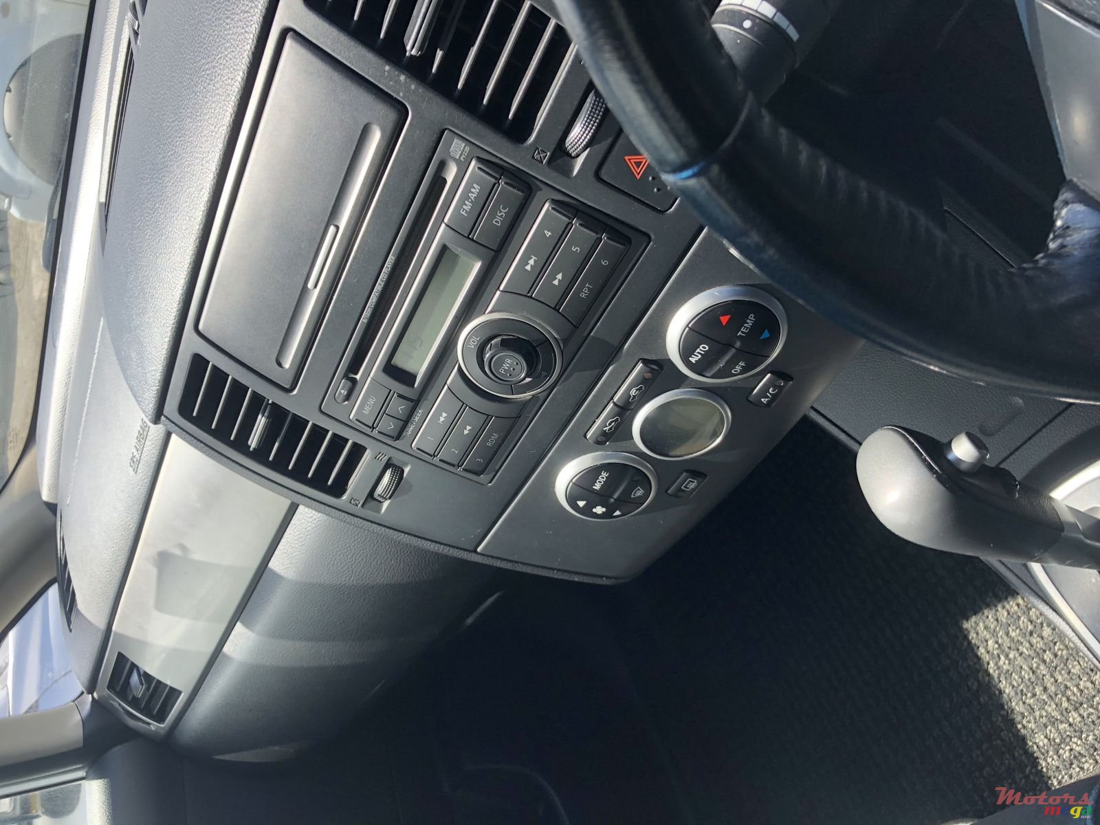 2007' Nissan Tiida photo #3