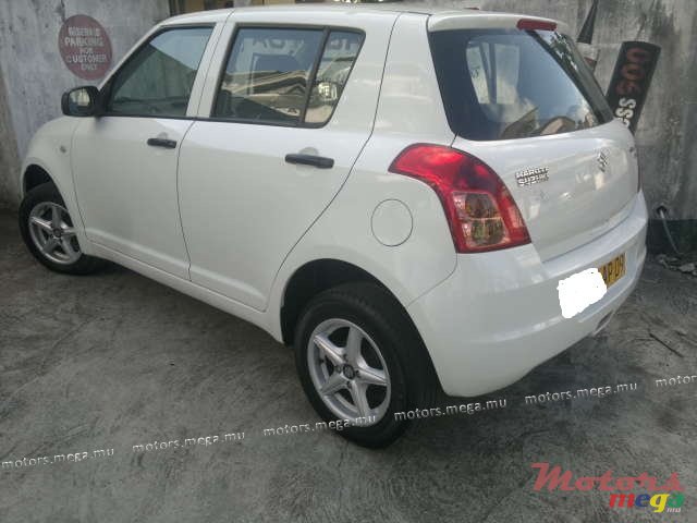 2009' Suzuki SWIFT photo #1