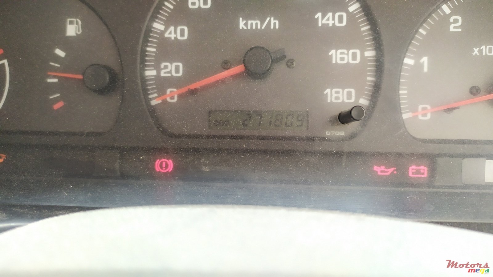 1998' Nissan photo #5