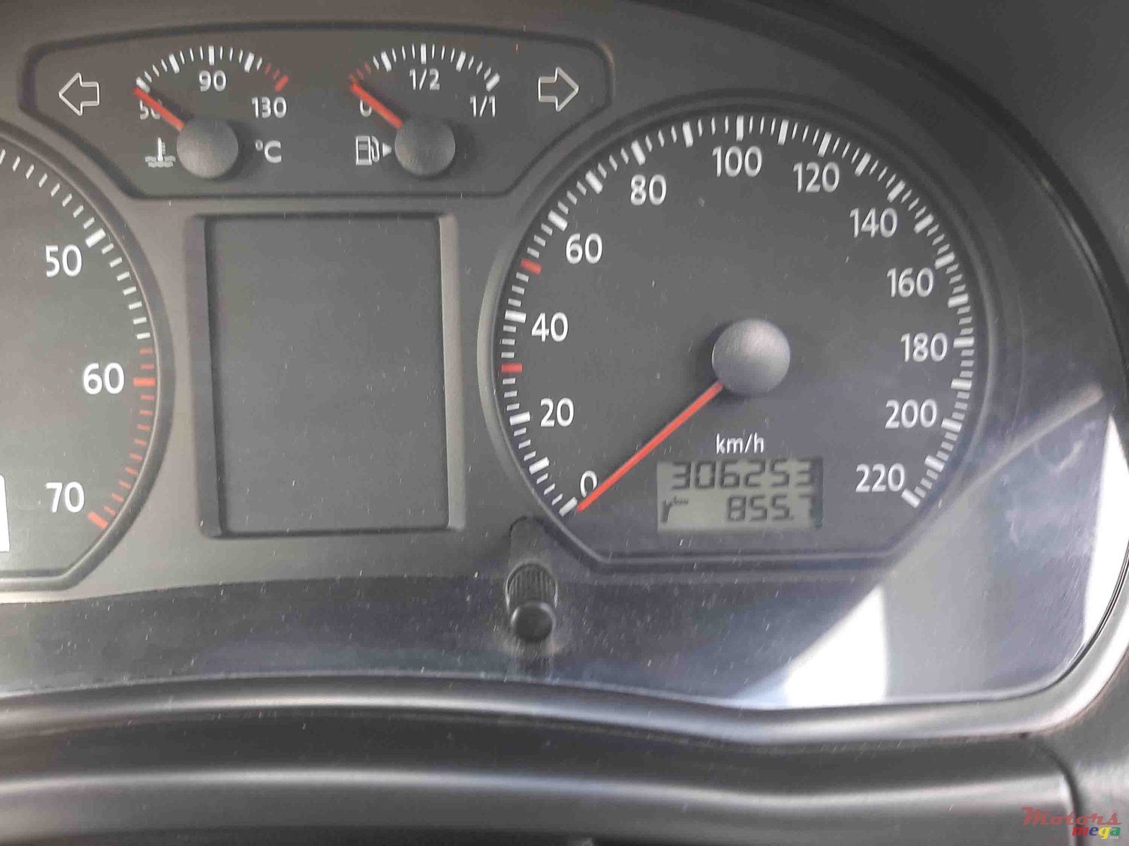 2010' Volkswagen Polo photo #6