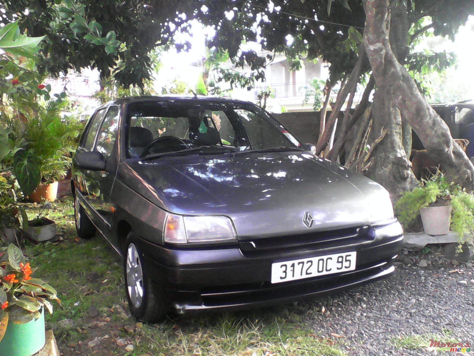 1995' Renault Clio photo #1