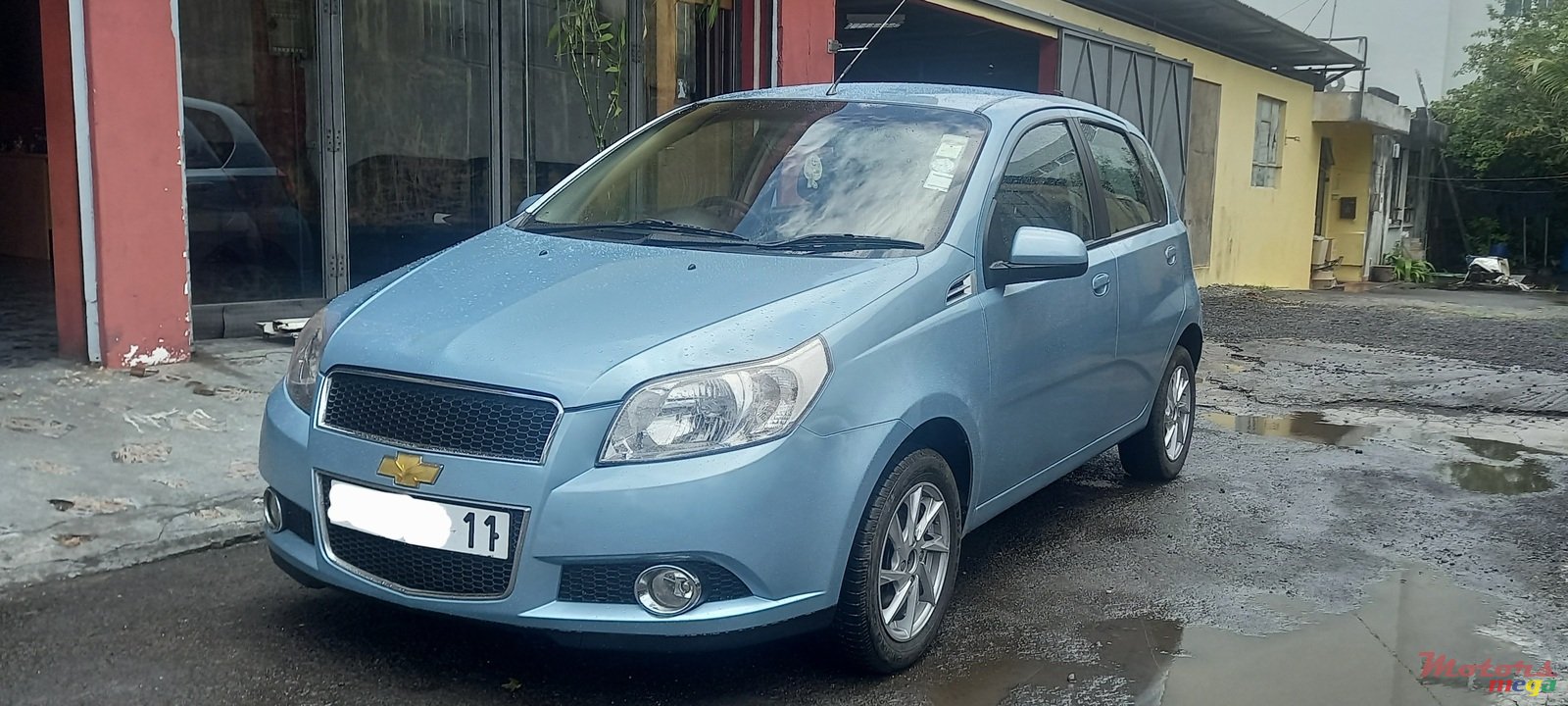 2011' Chevrolet Aveo photo #1