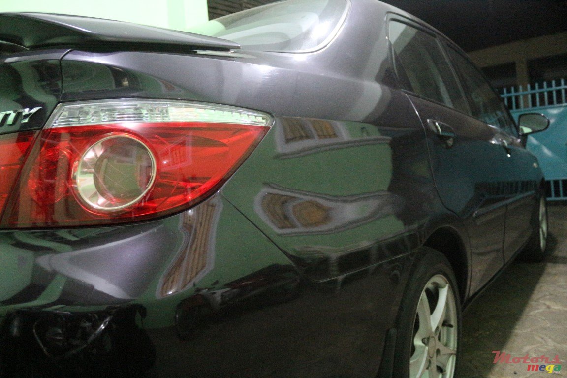 2007' Honda City VTi photo #4