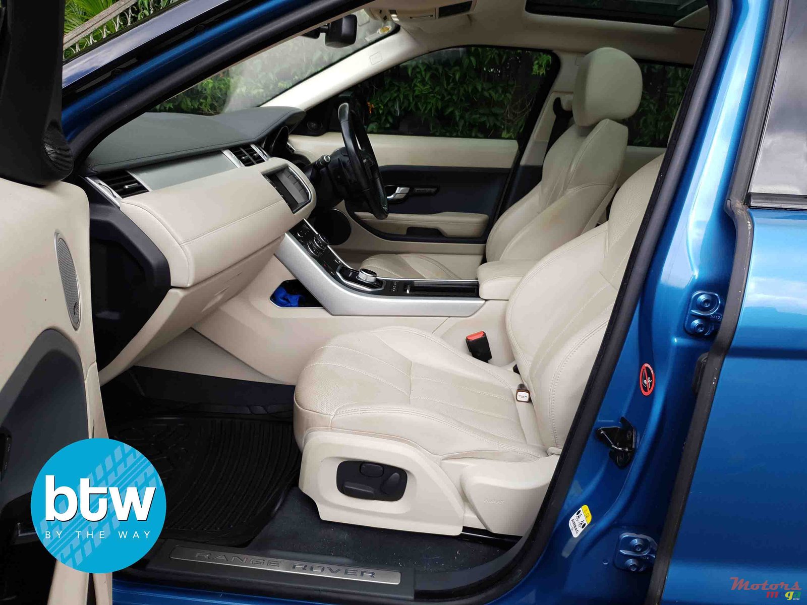 2014' Land Rover Range Rover Evoque photo #5