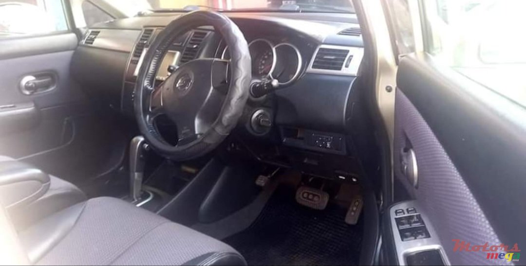 2007' Nissan Tiida photo #3
