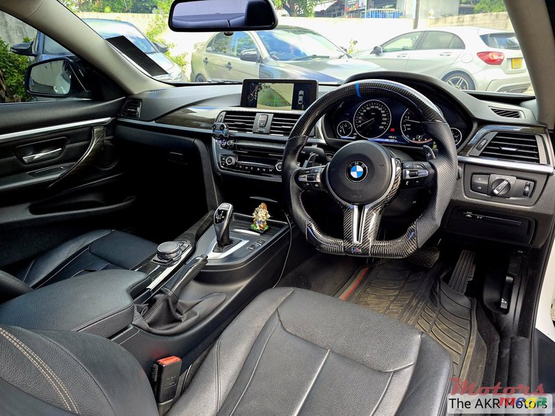 2015' BMW 420 M4 photo #6