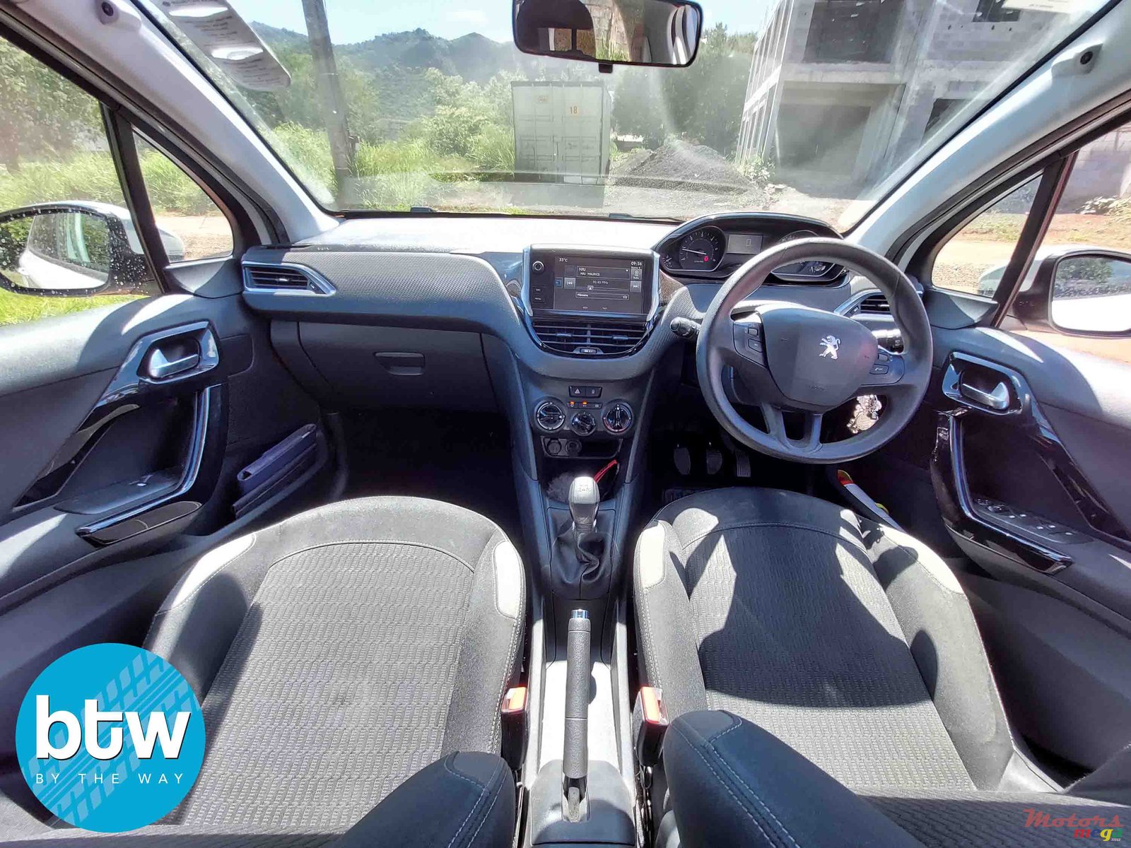 2016' Peugeot 208 photo #6