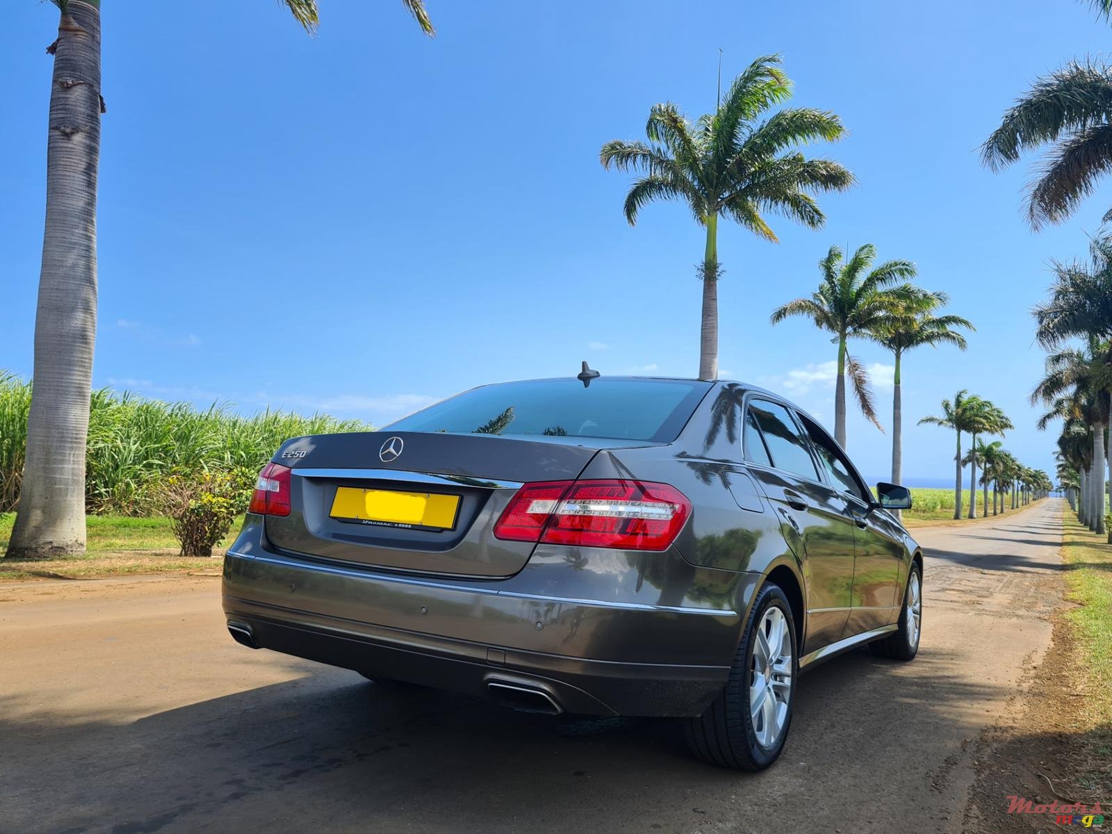 2013' Mercedes-Benz E250 automatic photo #5