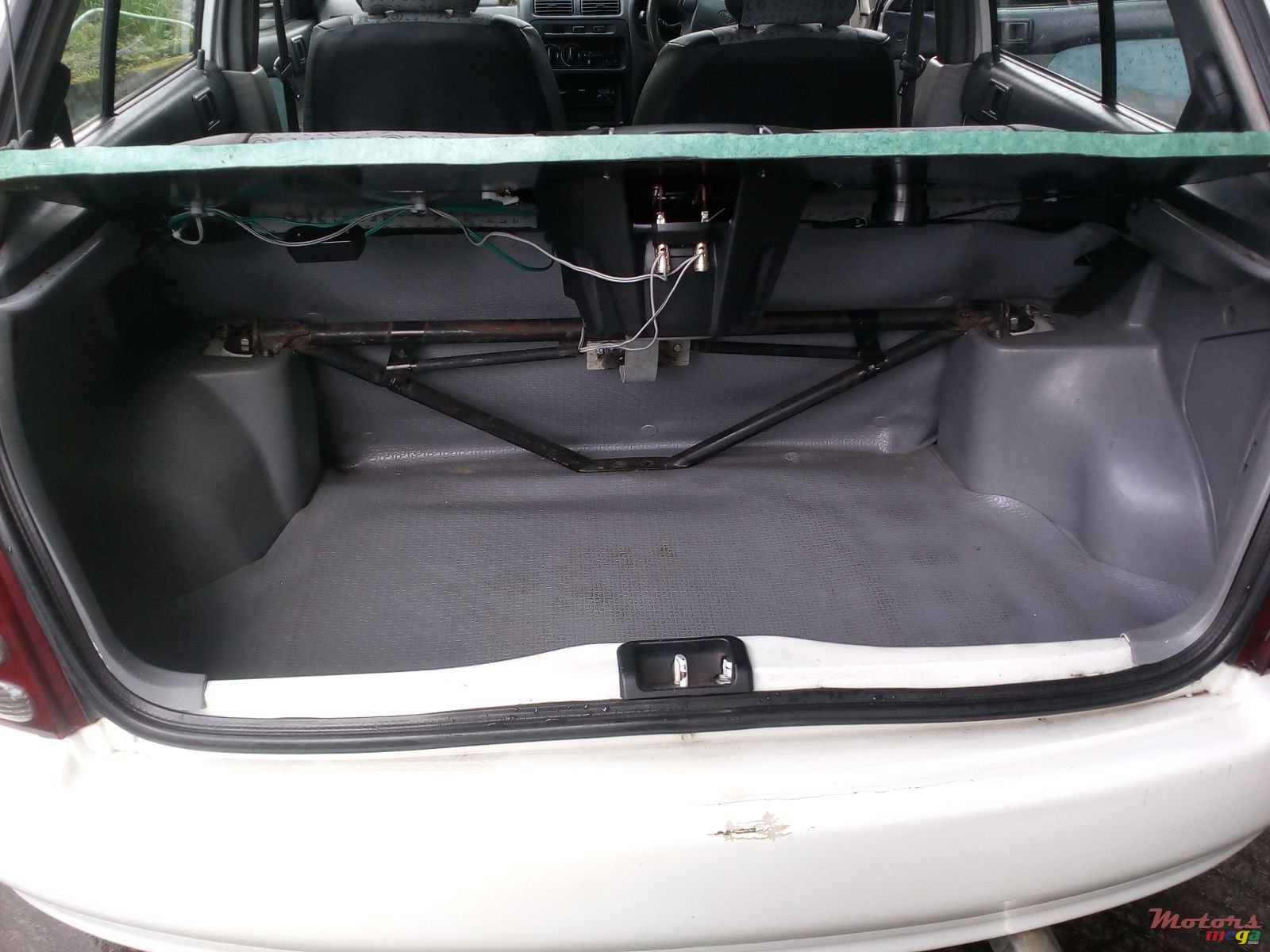 1998' Toyota Starlet original photo #5