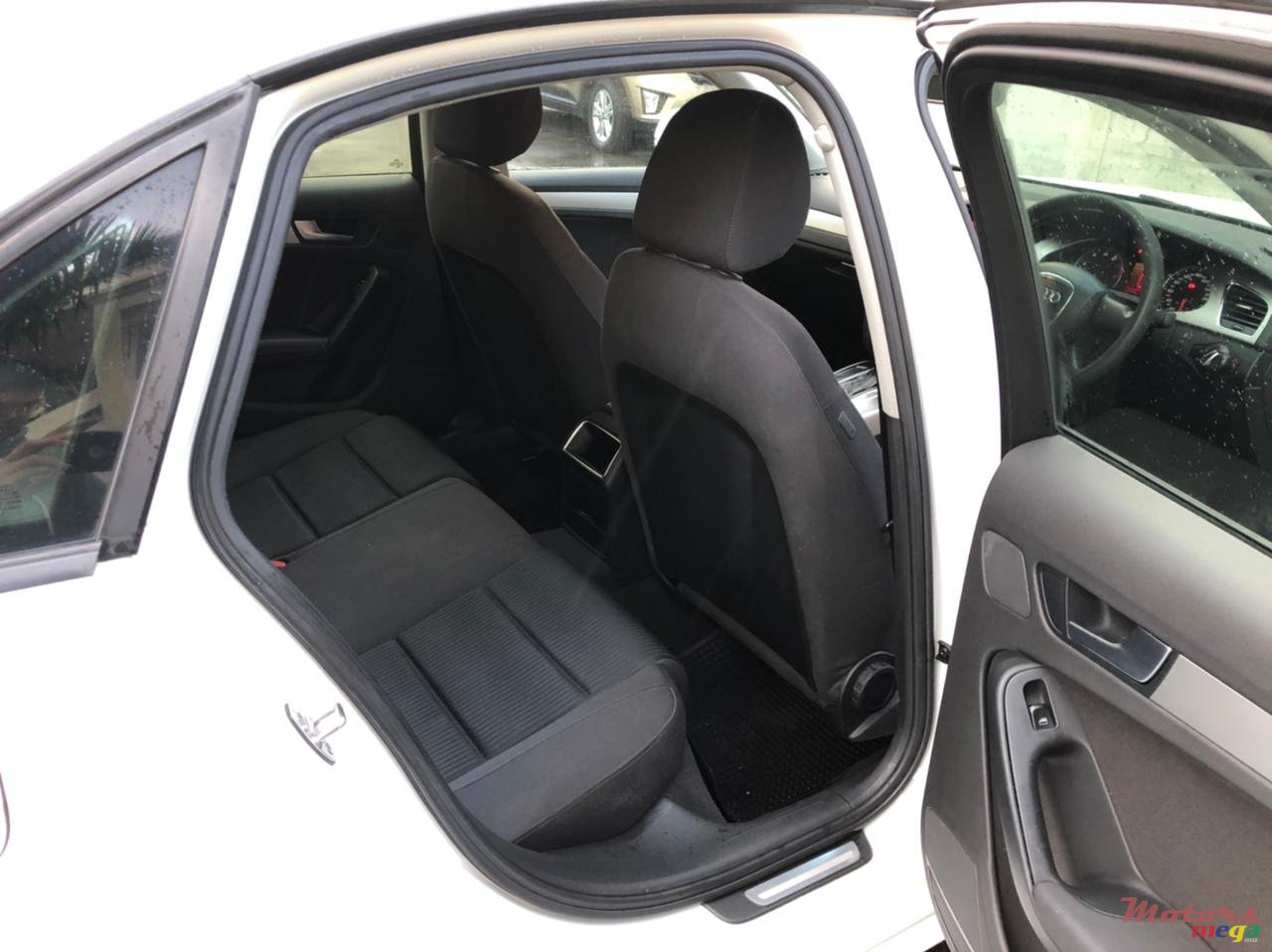 2011' Audi 4000 A4 Automatic photo #5