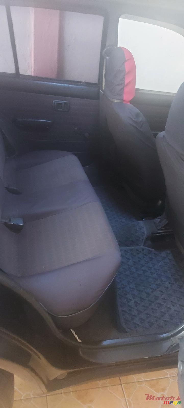 1993' Toyota Starlet photo #6