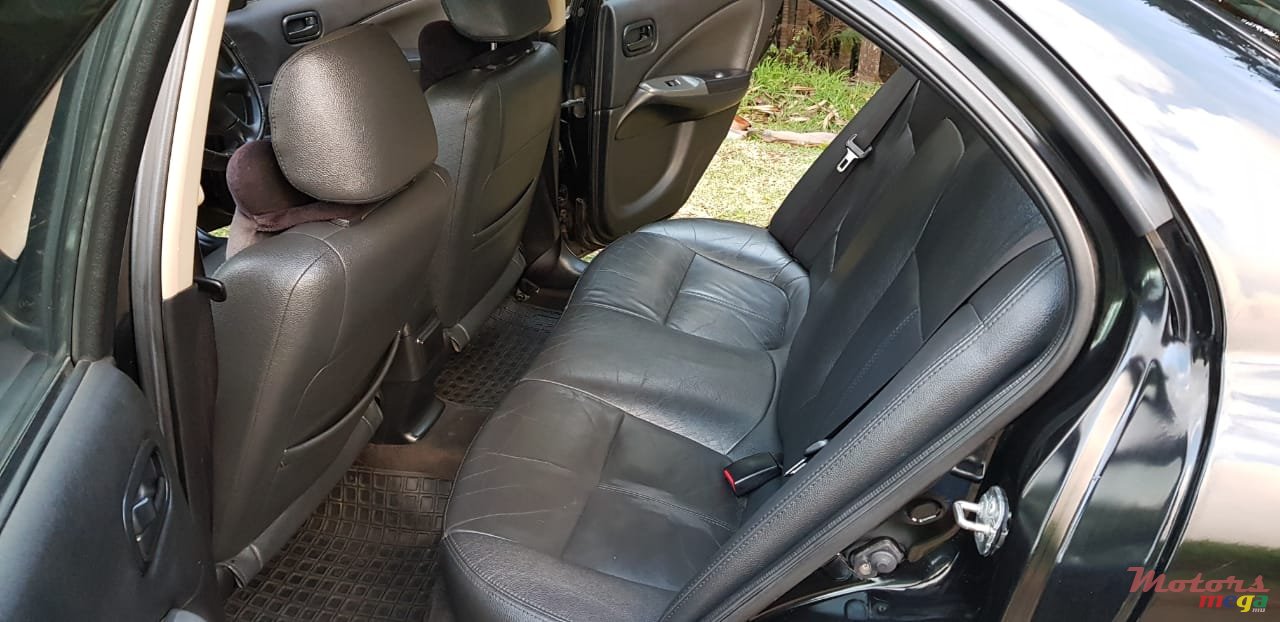 2005' Nissan Sunny N17 Ex-saloon Cvtc E-throttle photo #5