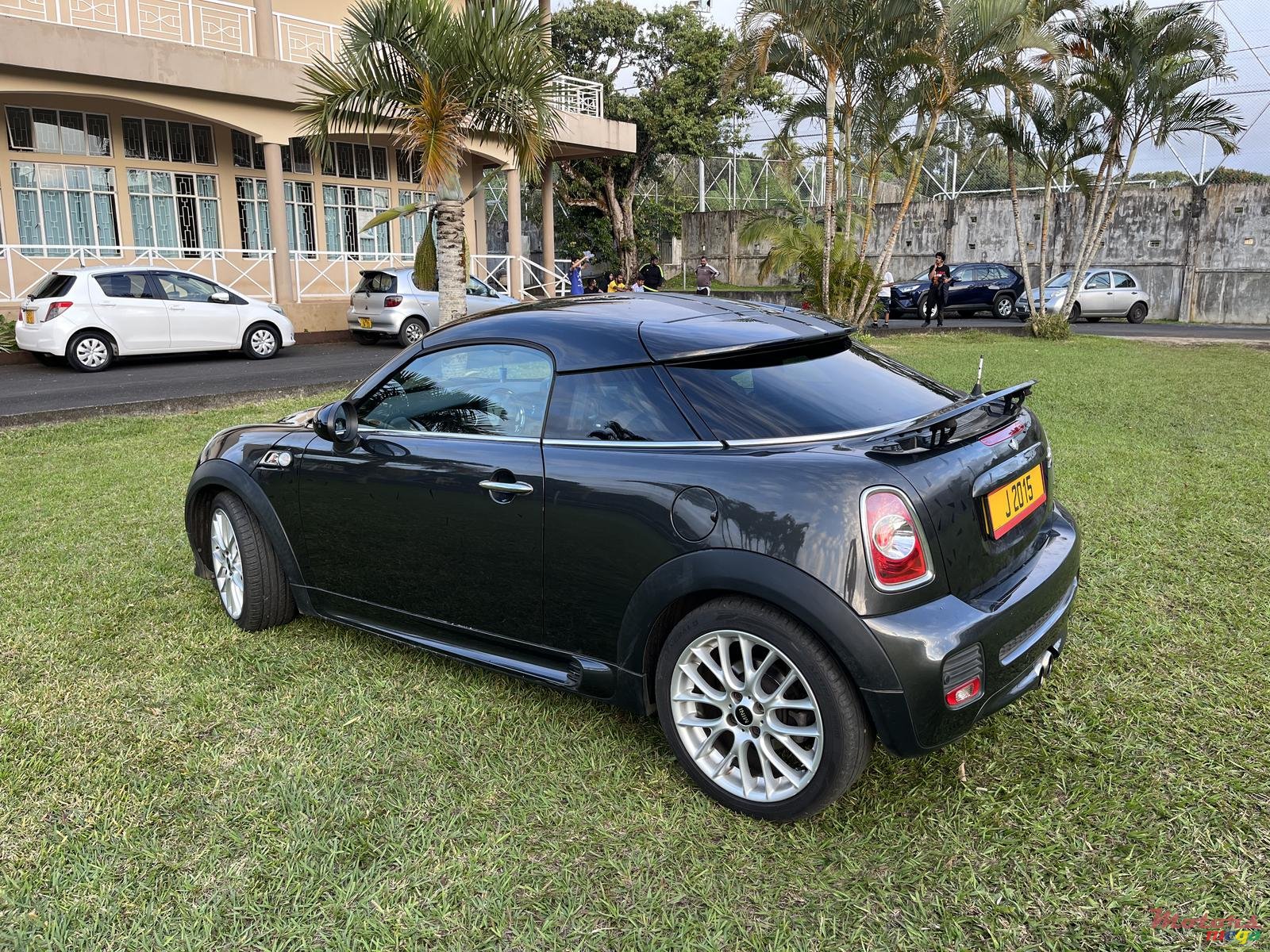 2013' MINI Cooper S 1.6 Turbo Coupe (JCW Kit) photo #3